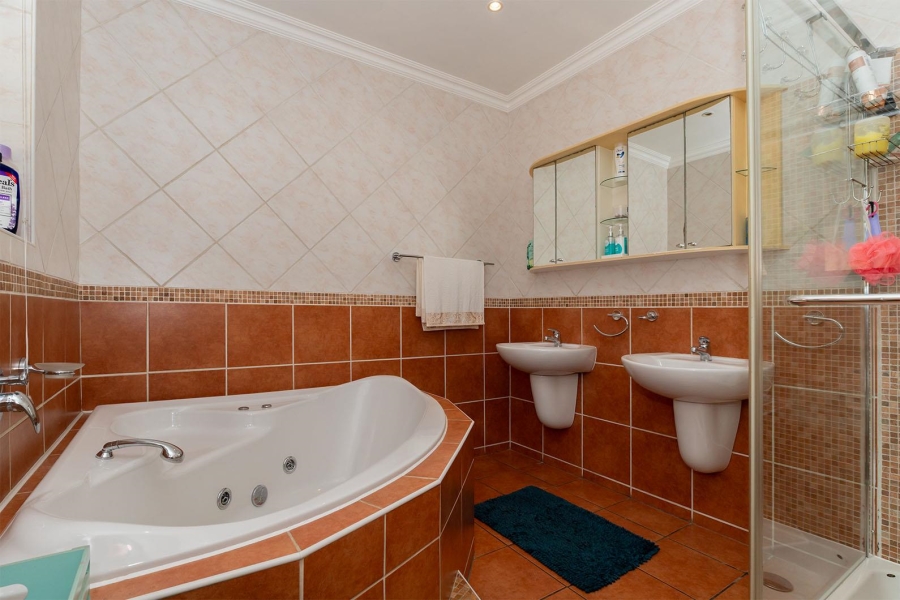 4 Bedroom Property for Sale in Witfield Gauteng
