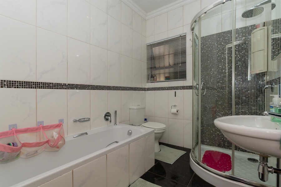 4 Bedroom Property for Sale in Witfield Gauteng