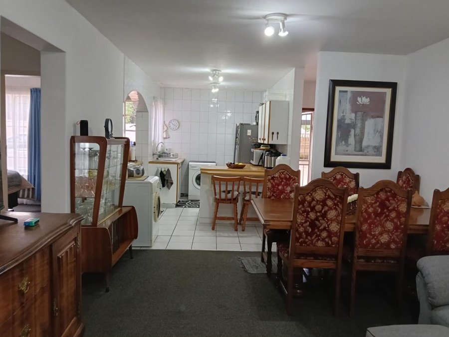 2 Bedroom Property for Sale in Lambton Gauteng