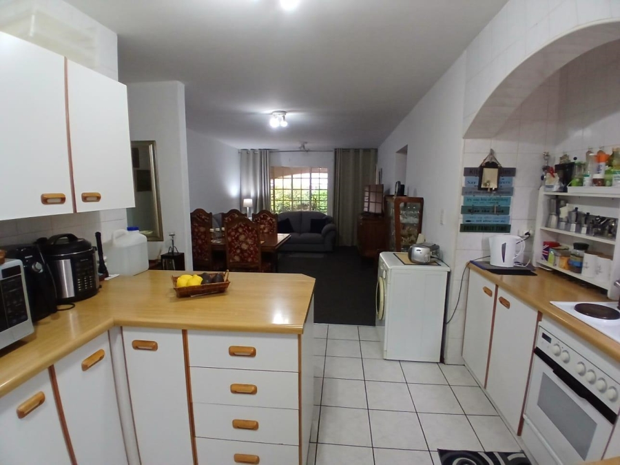 2 Bedroom Property for Sale in Lambton Gauteng