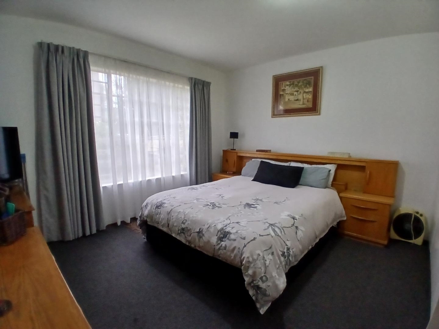 2 Bedroom Property for Sale in Lambton Gauteng