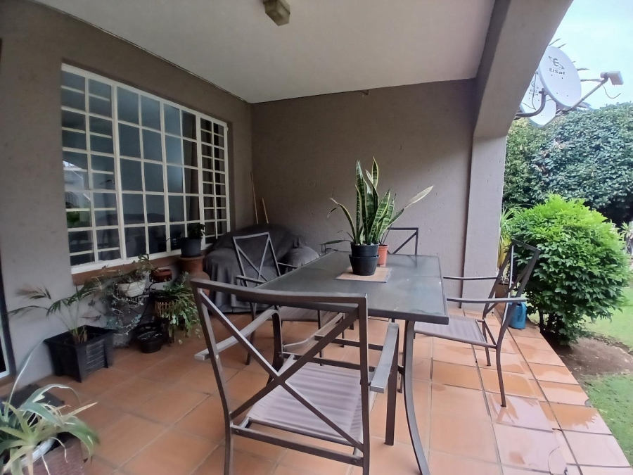 2 Bedroom Property for Sale in Lambton Gauteng