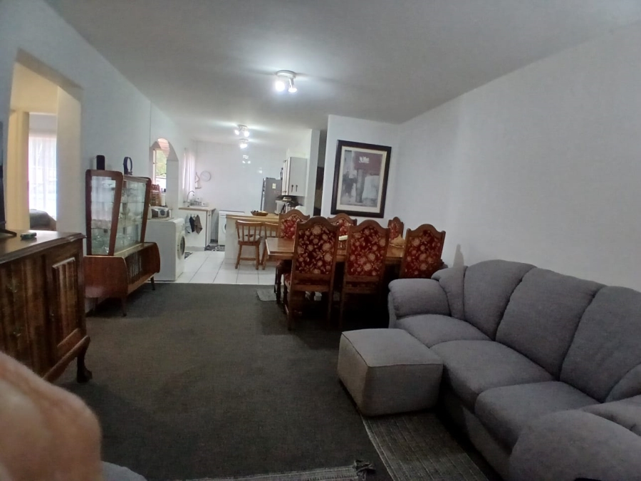 2 Bedroom Property for Sale in Lambton Gauteng