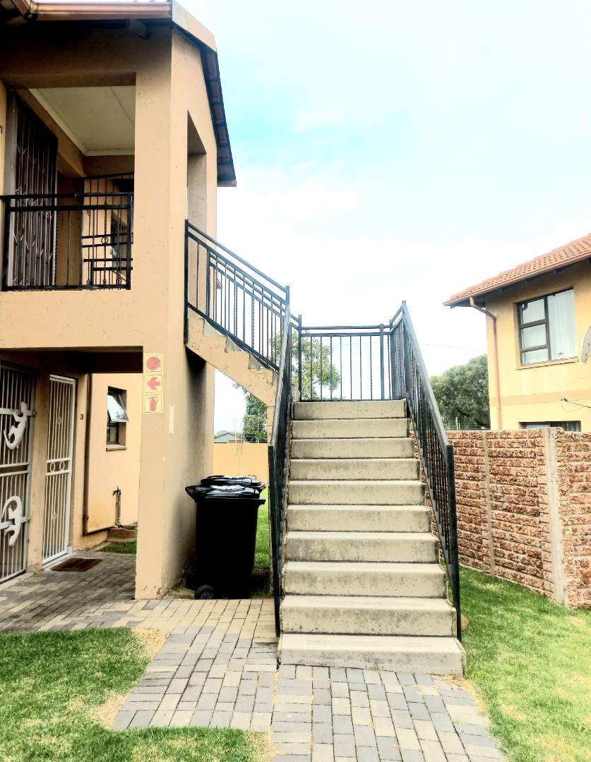 2 Bedroom Property for Sale in Parkrand Gauteng
