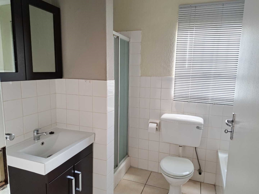2 Bedroom Property for Sale in Ravenswood Gauteng
