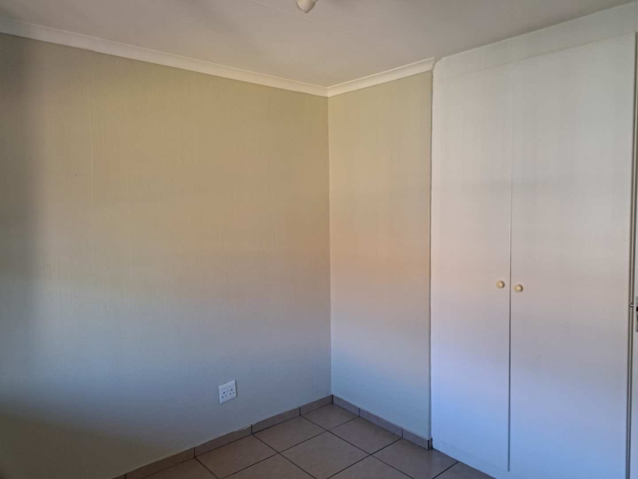 2 Bedroom Property for Sale in Ravenswood Gauteng
