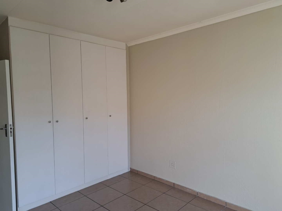 2 Bedroom Property for Sale in Ravenswood Gauteng