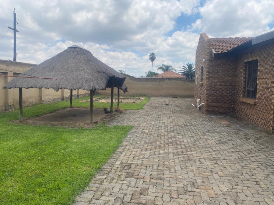 3 Bedroom Property for Sale in Klippoortje Gauteng