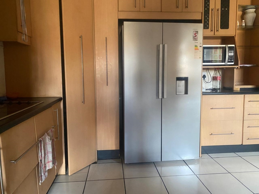 3 Bedroom Property for Sale in Klippoortje Gauteng