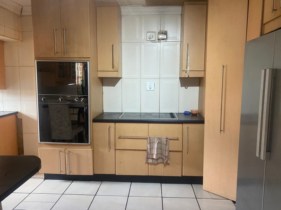 3 Bedroom Property for Sale in Klippoortje Gauteng