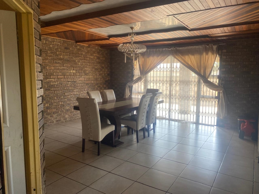 3 Bedroom Property for Sale in Klippoortje Gauteng