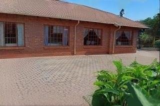 4 Bedroom Property for Sale in Zwartkop Gauteng