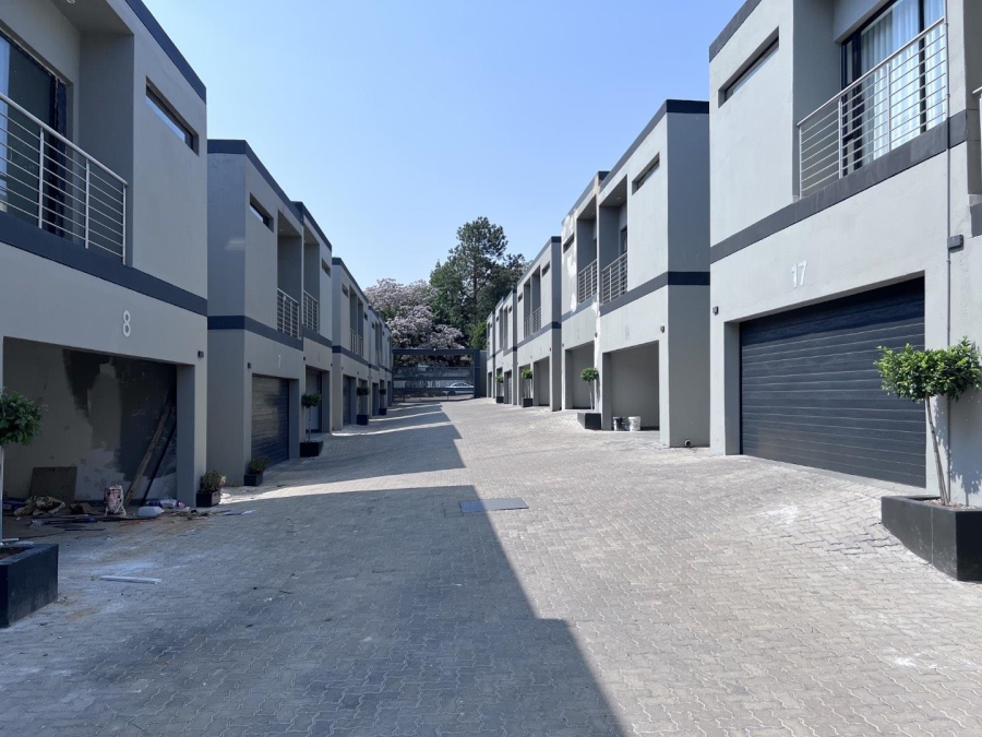 3 Bedroom Property for Sale in Bryanston Gauteng