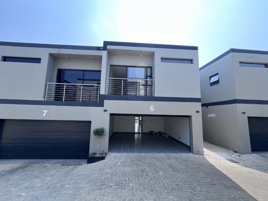 3 Bedroom Property for Sale in Bryanston Gauteng