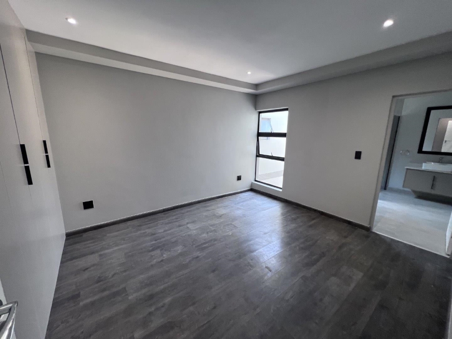 3 Bedroom Property for Sale in Bryanston Gauteng