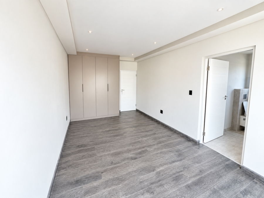 3 Bedroom Property for Sale in Bryanston Gauteng