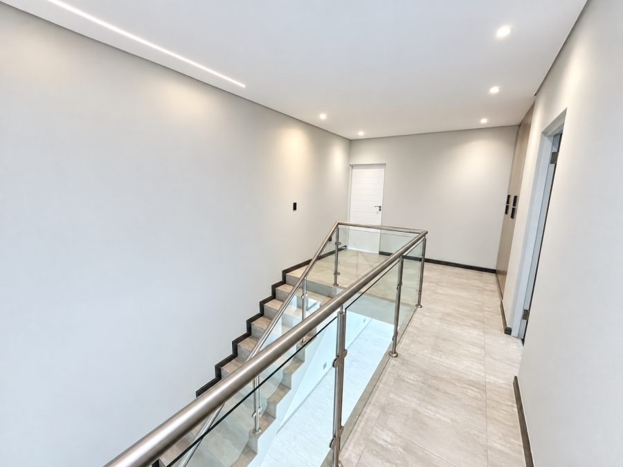 3 Bedroom Property for Sale in Bryanston Gauteng