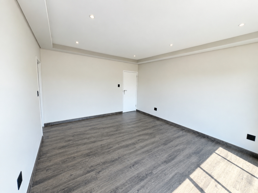 3 Bedroom Property for Sale in Bryanston Gauteng