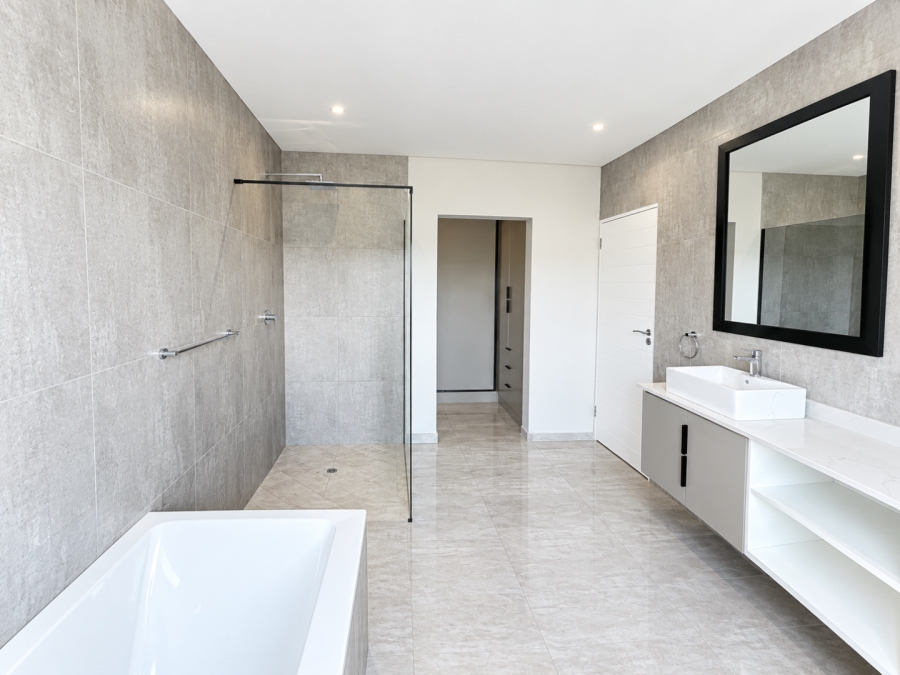 3 Bedroom Property for Sale in Bryanston Gauteng