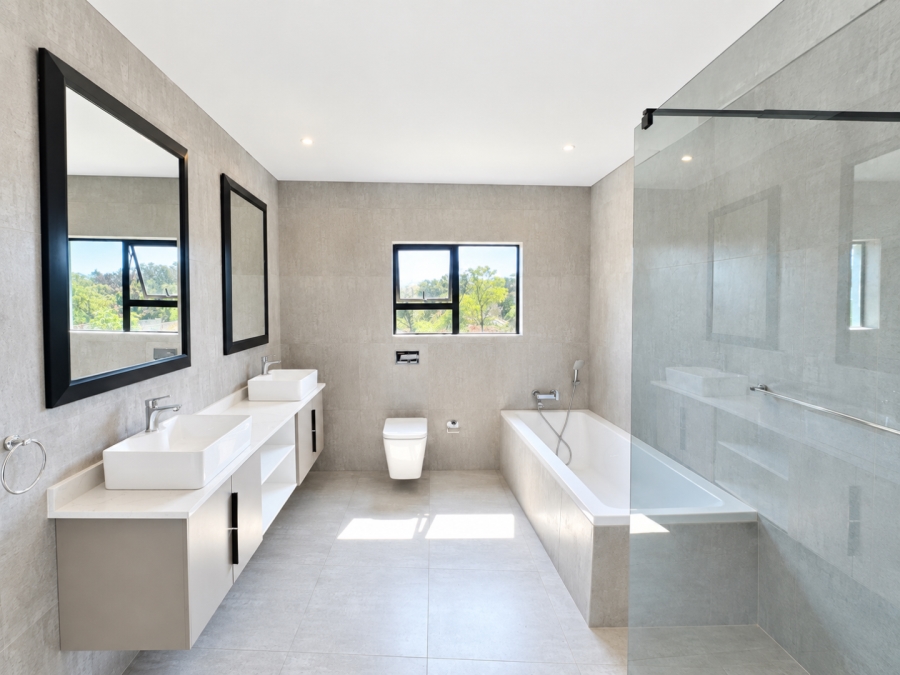 3 Bedroom Property for Sale in Bryanston Gauteng