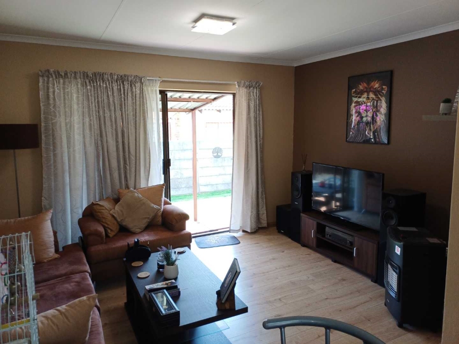 2 Bedroom Property for Sale in Florida Gauteng