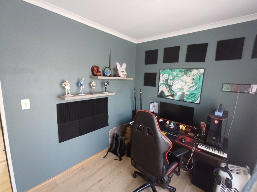 2 Bedroom Property for Sale in Florida Gauteng