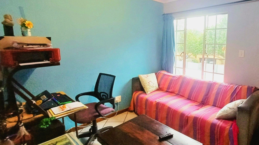 2 Bedroom Property for Sale in Bromhof Gauteng