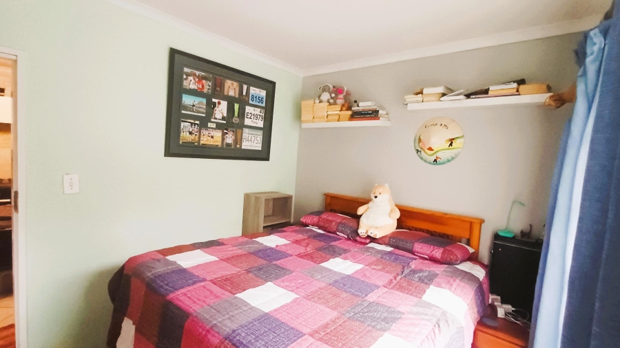 2 Bedroom Property for Sale in Bromhof Gauteng