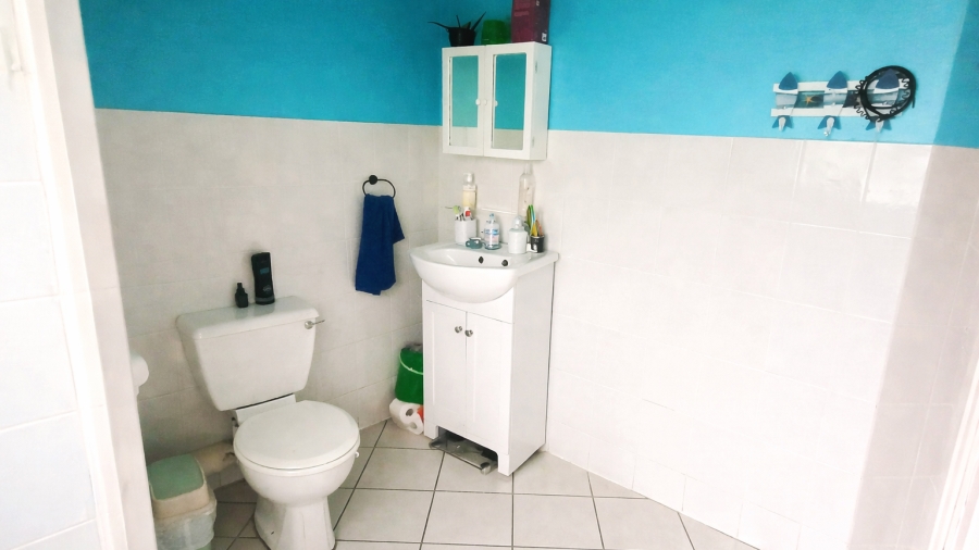 2 Bedroom Property for Sale in Bromhof Gauteng