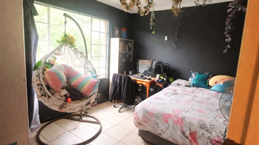 2 Bedroom Property for Sale in Bromhof Gauteng