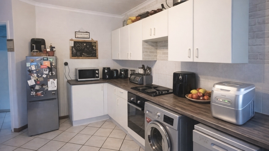 2 Bedroom Property for Sale in Bromhof Gauteng