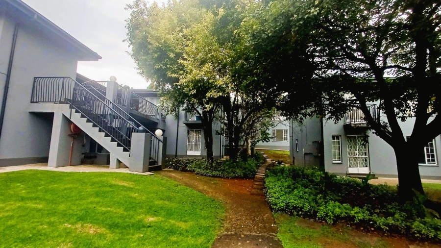 2 Bedroom Property for Sale in Bromhof Gauteng