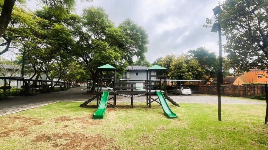 2 Bedroom Property for Sale in Bromhof Gauteng