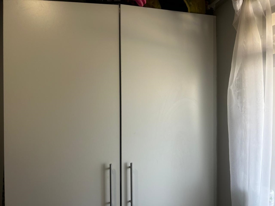 2 Bedroom Property for Sale in Clayville Gauteng