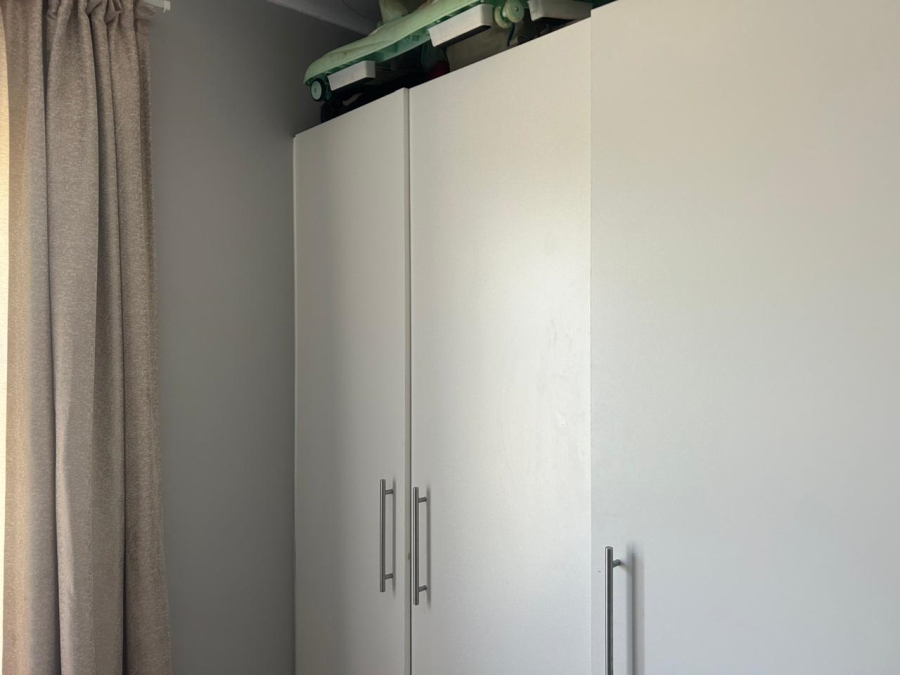 2 Bedroom Property for Sale in Clayville Gauteng