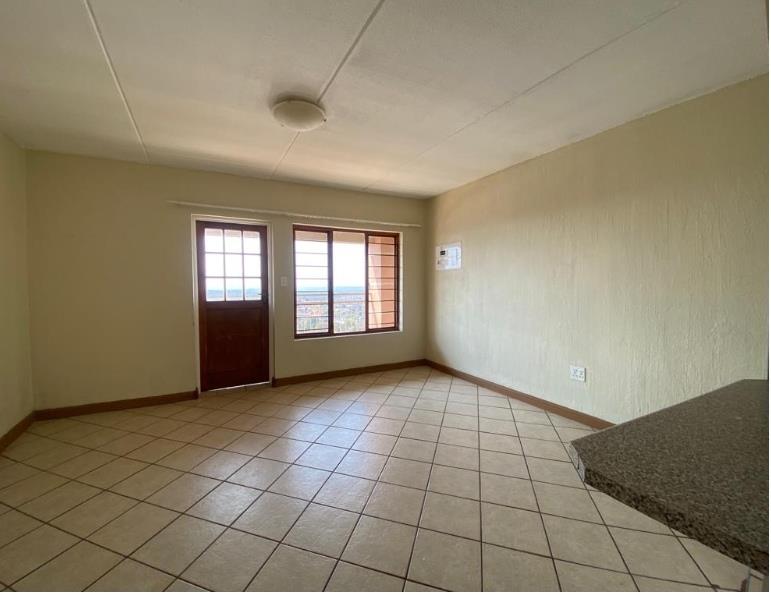 2 Bedroom Property for Sale in Constantia Kloof Gauteng