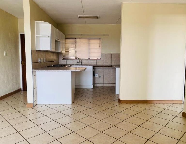 2 Bedroom Property for Sale in Constantia Kloof Gauteng