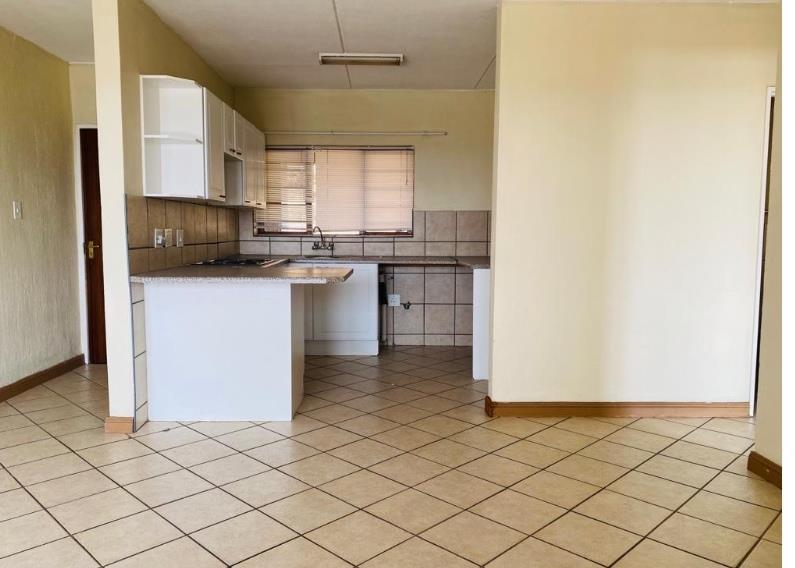 2 Bedroom Property for Sale in Constantia Kloof Gauteng