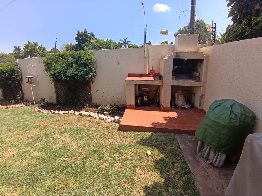 3 Bedroom Property for Sale in Clubview Gauteng