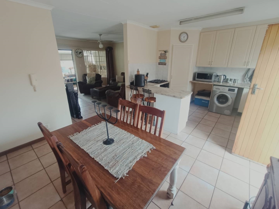 3 Bedroom Property for Sale in Hennopspark Gauteng