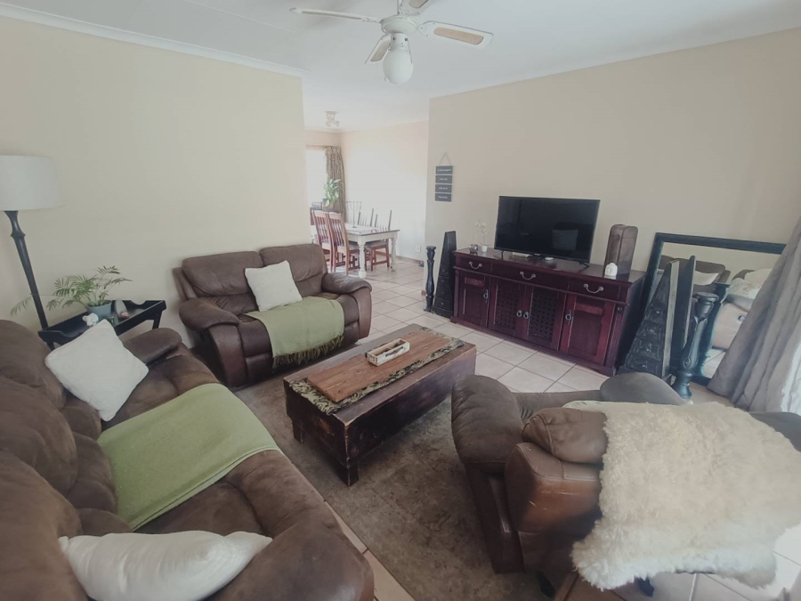 3 Bedroom Property for Sale in Hennopspark Gauteng