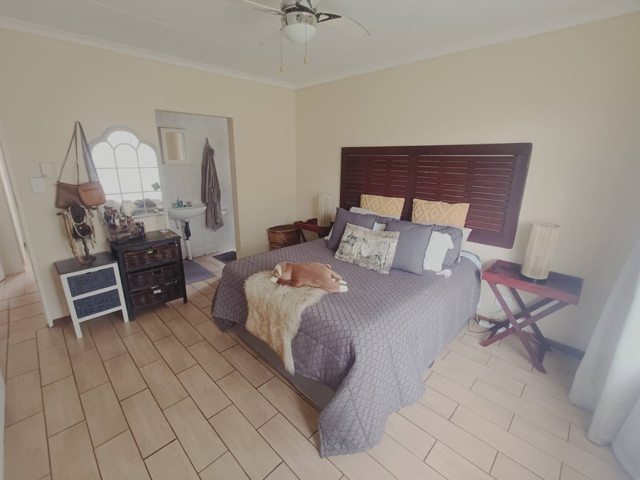 3 Bedroom Property for Sale in Hennopspark Gauteng