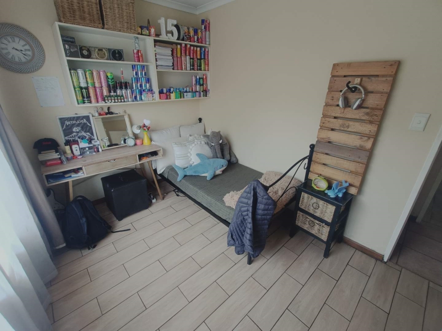 3 Bedroom Property for Sale in Hennopspark Gauteng