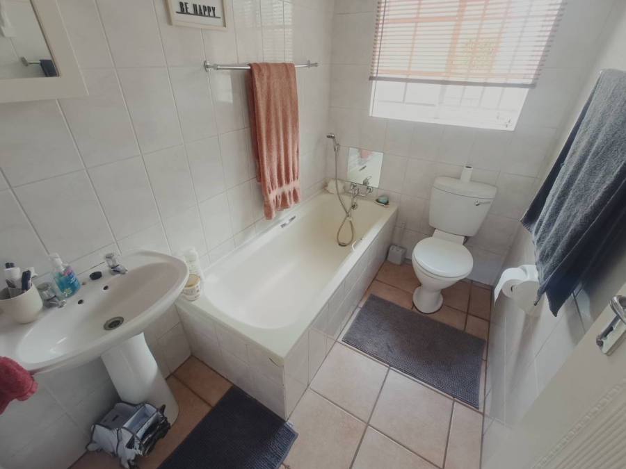 3 Bedroom Property for Sale in Hennopspark Gauteng