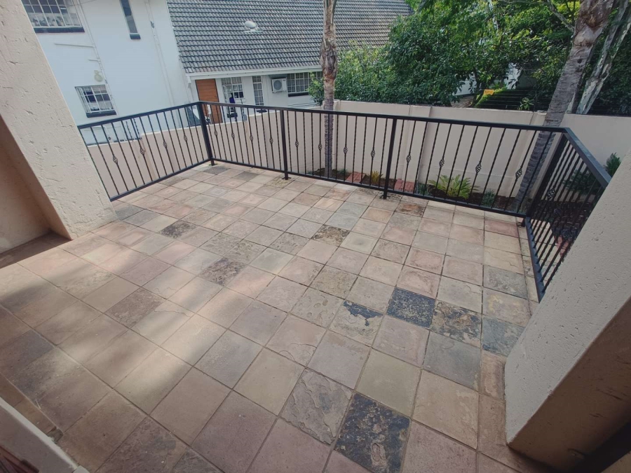 5 Bedroom Property for Sale in Die Hoewes Gauteng