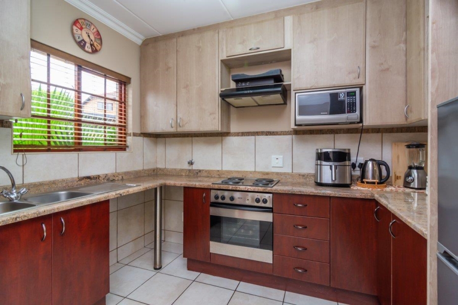 2 Bedroom Property for Sale in Willowbrook Gauteng