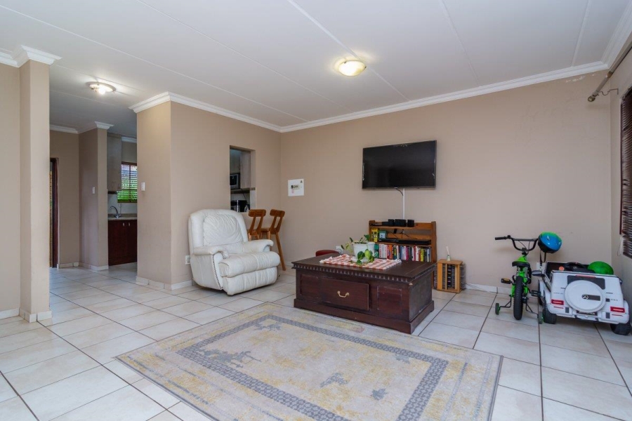 2 Bedroom Property for Sale in Willowbrook Gauteng