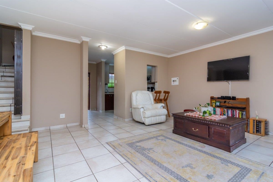 2 Bedroom Property for Sale in Willowbrook Gauteng