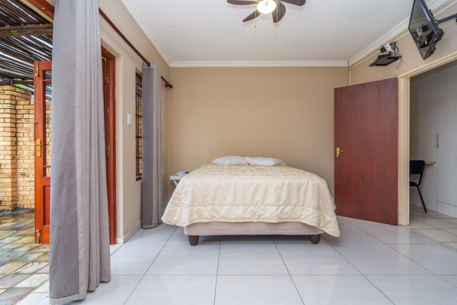 2 Bedroom Property for Sale in Willowbrook Gauteng