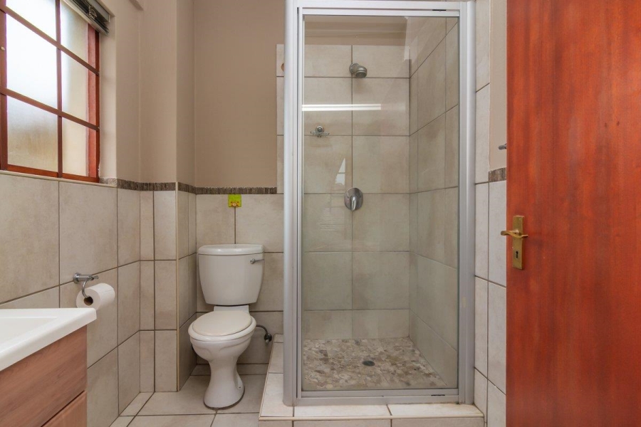 2 Bedroom Property for Sale in Willowbrook Gauteng